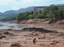 O rompimento de barragem em Brumadinho, em janeiro de 2019, foi o maior acidente de trabalho no Brasil em perda de vidas humanas, o segundo maior desastre industrial do século e um dos maiores desastres ambientais da mineração do país.  (Foto: Divulgação)