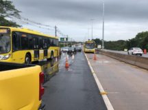 Acidente entre ônibus do BRT e quatro carros deixa motorista ferida no DF