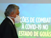 Em reunião governador de Goiás Caiado afirma que não trocará vidas por votos