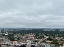 Frente fria traz chuva e pode provocar queda na temperatura nos próximos dias em Goiás, diz Cimehgo