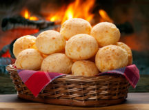 Pão de queijo ou chipa? Independente da sua escolha, as duas iguarias são comemoradas no mês de agosto