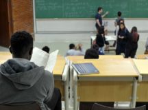 UnB foi a primeira universidade federal a adotar sistema de cotas raciais


UnB reserva vagas para negros desde o vestibular de 2004


Percentual de negros com diploma cresceu quase quatro vezes desde 2000, segundo IBGE