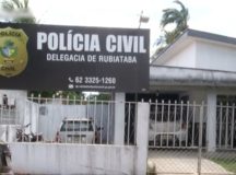 Mulher é presa suspeita de abusar sexualmente da sobrinha de 11 anos