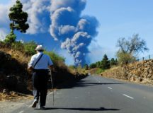 La Palma: vulcão já emitiu 250 mil toneladas de dióxido de enxofre