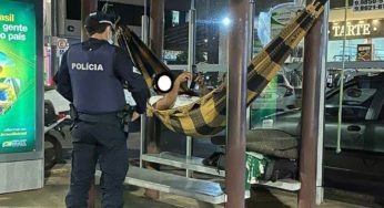 Homem foragido da Justiça da Paraíba é preso após armar rede em ponto de ônibus no DF