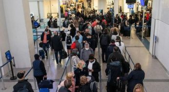 Ômicron: EUA endurecem regras de viagem e países controlam fronteiras