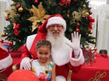 Papai Noel chega em Ceilândia na loja do Fort Atacadista neste sábado