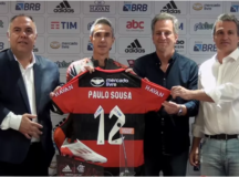 Paulo Sousa é apresentado como treinador do Flamengo e prega união