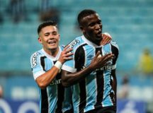 Elias comanda vitória do Grêmio sobre Caxias pelo Campeonato Gaúcho