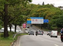 São Paulo - Início da Rodovia Raposo Tavares.