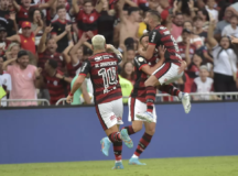 Flamengo vence o São Paulo no Maracanã