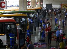 Movimentação na rodoviária do Plano Piloto, em Brasília.