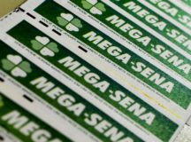 Bilhetes de aposta da mega-sena