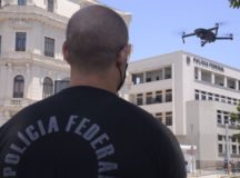 Polícia Federal realiza exercício simulado com o uso de drones para o combate a crimes eleitorais nos dias das eleições municipais de 2020, na Praça Mauá, região portuária do Rio de Janeiro.