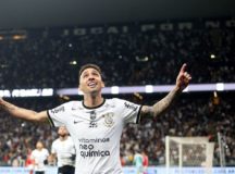 Corinthians vence Bragantino e encerra seca de vitórias no Brasileiro