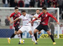 Curitiba, PR - Brasil - 03/09/2022 - Arena da Baixada - 
Campeonato Brasileiro, 25a. Rodada  Jogo Fluminense x Athletico.
FOTO DE MARCELO GONÇALVES / FLUMINENSE FC


IMPORTANTE: Imagem destinada a uso institucional e divulga磯, seu uso comercial estᠶetado incondicionalmente por seu autor e o Fluminense Football Club.

IMPORTANT: Image intended for institutional use and distribution. Commercial use is prohibited unconditionally by its author and Fluminense Football Club.

IMPORTANTE: Im᧥n para uso solamente institucional y distribuici㮮 El uso comercial es prohibido por su autor y por el Fluminense Football Club