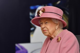 Britain's Queen Elizabeth looks on at the Defence Science and Technology Laboratory at Porton Science Park near Salisbury, Britain October 15, 2020.  Ben Stansall/Pool via REUTERS