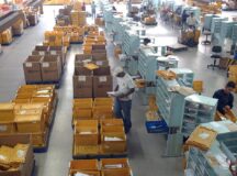 Leilão de mais de 40 mil itens esquecidos nos Correios ocorre hoje