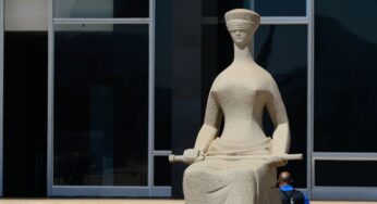 STF suspende julgamento de prisão especial para curso superior
