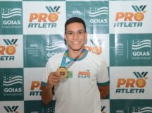 Atleta goiano vai treinar com técnico campeão olímpico