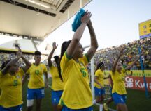 Brasil sobe 1 posição em último ranking da Fifa antes da Copa Feminina