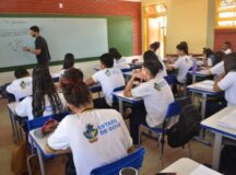 Goiás: Aulas nas escolas estaduais retornam dia 1º